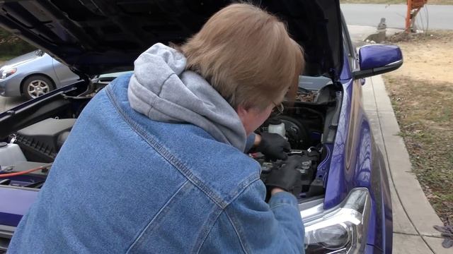 Doing This Will Make Your Car Battery Last Twice as Long смотреть онлайн