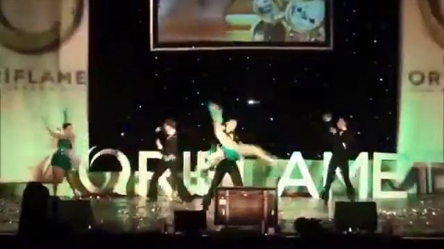 Шоу-балет Фаворит под управлением Елены Доманской смотреть онлайн