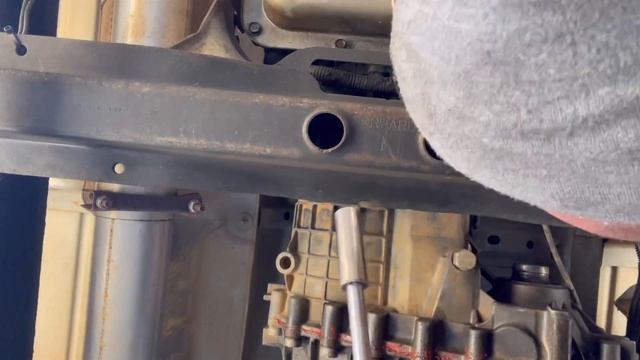 Silverado Duramax Transfer Case Removal and Install, Manual Shift to Humvee, Part 4 =done смотреть онлайн