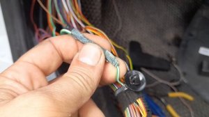 Skoda Rapid не работает омыватель и задний дворник