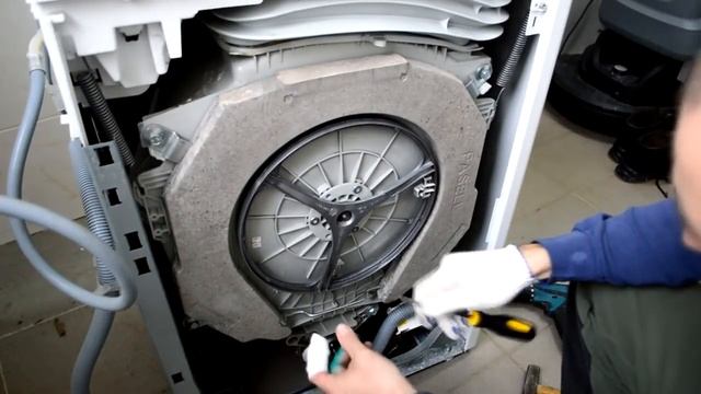 Стук стиральной машины WHIRLPOOL смотреть онлайн