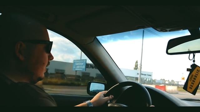 MILF | BMW 5 Series смотреть онлайн