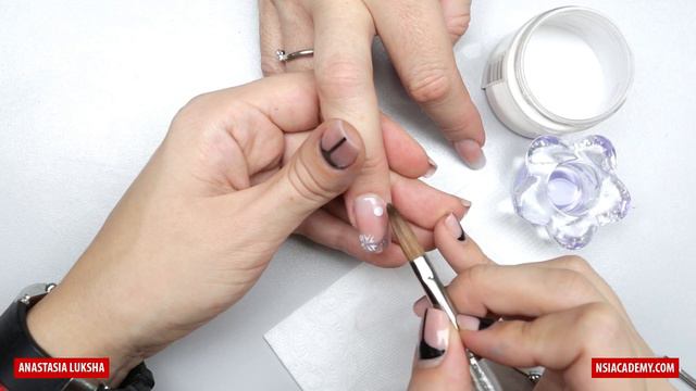 Acrylic snowflake tutorial | Simple nail design for winter смотреть онлайн
