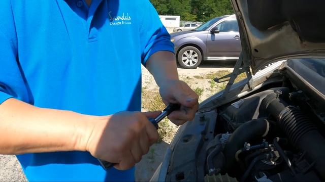 Как установить насос ручной подкачки дизельного топлива в Mercedes-Benz VITO 2.2 CDI W638. смотреть онлайн