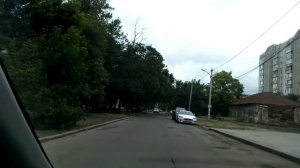 ПЕРЕКРЕСТКИ СО СВЕТОФОРОМ. Учимся выезжать самостоятельно.