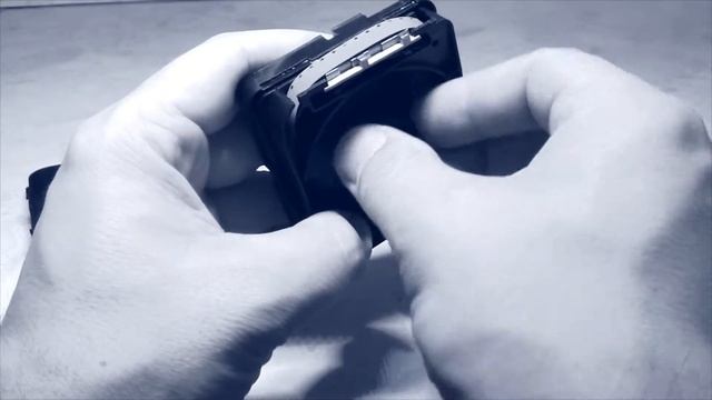 Super 8 зарядка кинопленки в кассету и бачок / How To EASY Load Cine Film To Cartridge And Lomo-tan