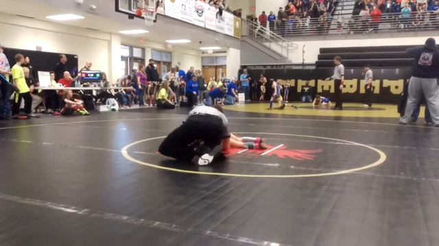 Copy of Kara wrestling 40 lbs in Pepperrell highschool vs Rylan Berrong смотреть онлайн
