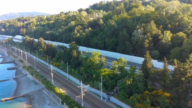 Пляж пансионата Автомобилист, Кудепста. Hubsan Zino h117s. смотреть онлайн