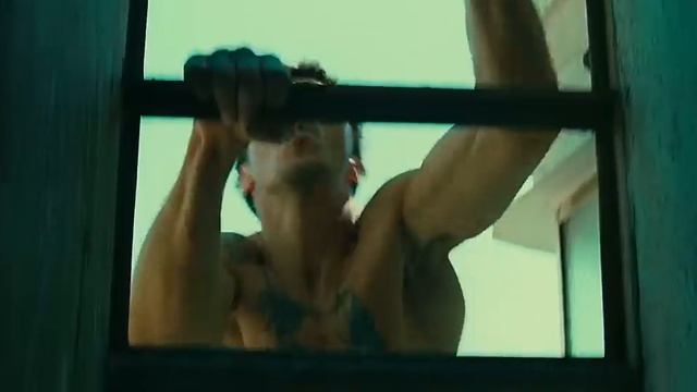 District B13 Movie (Best Parkour Scene)