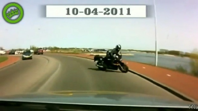 Подборка приколов Апрель 2011 Fail Compilation April смотреть онлайн
