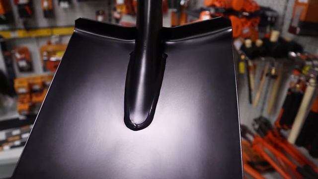 Лопата - Fiskars Solid с закругленным лезвием смотреть онлайн