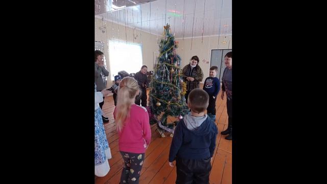 Детский новогодний утренник "Раз, два, три елочка гори!" Замыцкий СДК смотреть онлайн