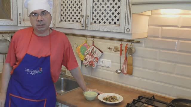 Рыба с пюре из авокадо