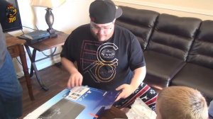 злой дед подарил сыну ps4