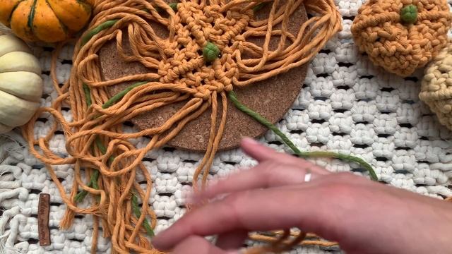 Tutorial zucca in macramè per autunno ed halloween смотреть онлайн