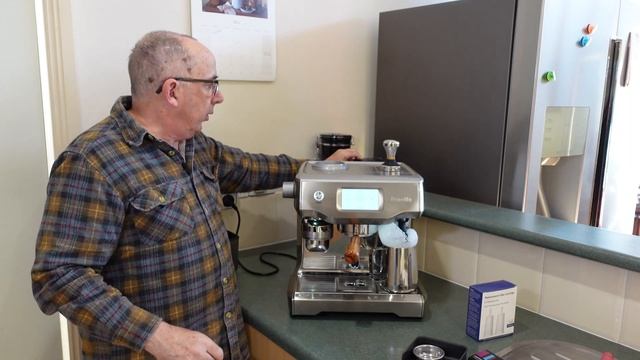 Breville Oracle Touch Cleaning & Maintenance смотреть онлайн