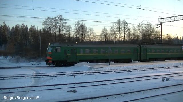 Электропоезд ЭР2Р-3060/2213 станция Бекасово-1 смотреть онлайн