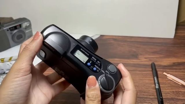 วิธีการใช้งานกล้องฟิล์ม Olympus AZ-2000 смотреть онлайн