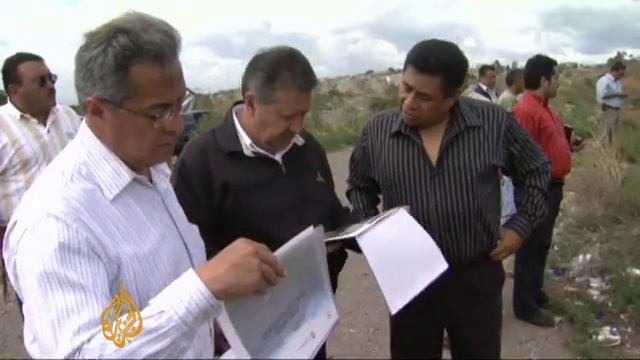 Underground explosion hits Mexico garbage site смотреть онлайн