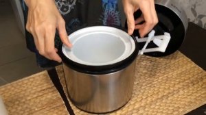 Мороженое со сгущенным молоком, клубникой и шоколадом. Мороженица Kitfort KT-1804