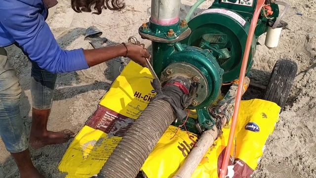वाटर पंप सेट || को खुले पानी में सेटअप कर || 5 inch new plastic pipe se sichai karna смотреть онлайн