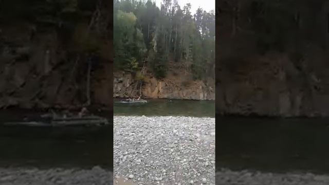 Вниз по порогу,Большая Белая. смотреть онлайн