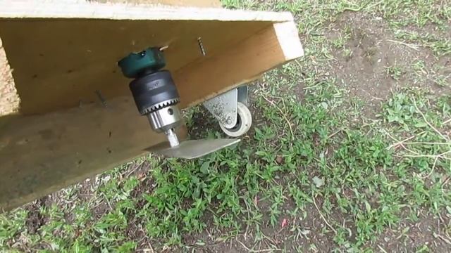 ГАЗОНОКОСИЛКА из ЭЛЕКТРОДРЕЛИ смотреть онлайн