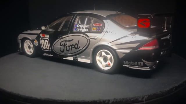 V8 Supercars Ford Falcon AU diecast in a 360 spin смотреть онлайн