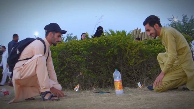 Flip the bottle game || Asfa Bhutto Park Mirpure Azad Kashmir || Dump it || Wahab khan || смотреть онлайн