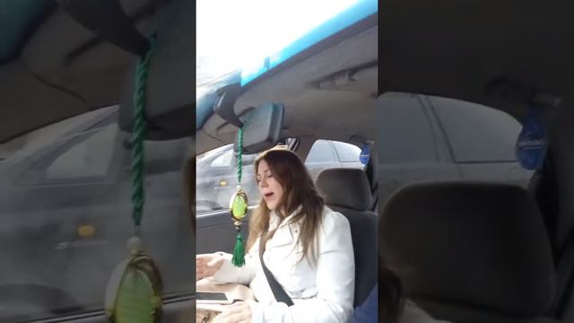 Самые красивые песни Она поёт смотреть онлайн