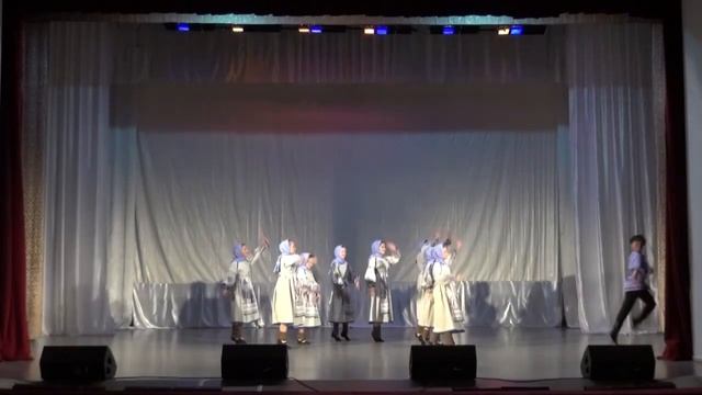 Народный танцевальный коллектив "Азбука танца". Номер "Захаркина хлопоты" смотреть онлайн