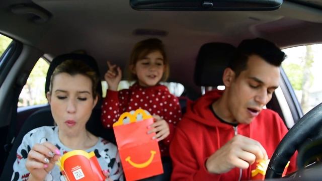 MANGIO PER 24 ORE MC DONALD'S CHALLENGE Sorprese Happy Meal & Hasbro Gaming Aprile 2021 смотреть онлайн