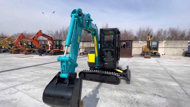 KOBELCO SK30UR