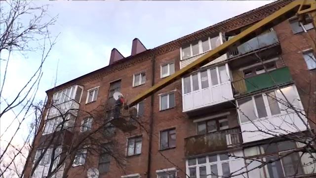 На Гонти 43 відремонтували дах смотреть онлайн