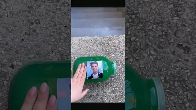 разбиваю бутылки с лестници смотреть онлайн