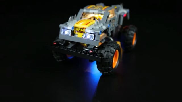 LEGO Monster Jam Max-D 42119 Light Kit смотреть онлайн