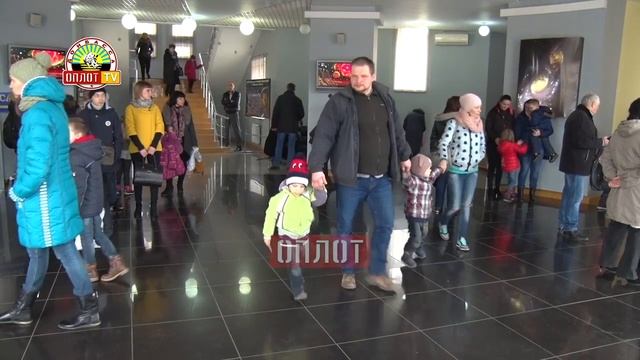 • Дети сотрудников ГП «Стирол» в донецком планетарии смотреть онлайн