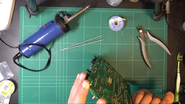 Atari 2600 Jr. Repair - Part 1 смотреть онлайн