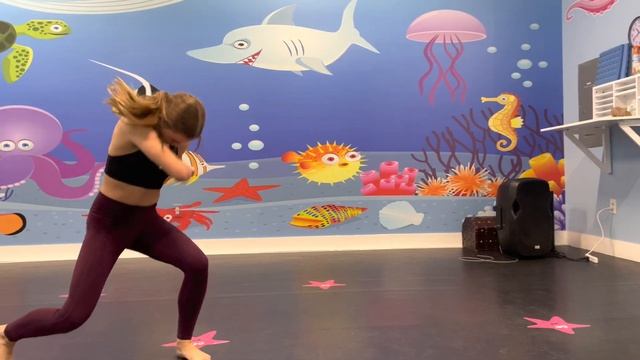 Adele - Easy On Me - Dance Improv - Mia Falso смотреть онлайн