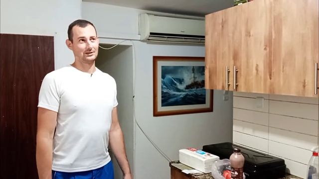 Сколько стоит еда и где брать бесплатно в Израиле смотреть онлайн