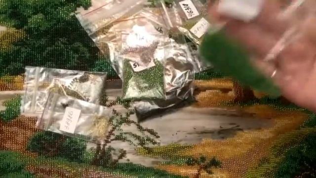 Вышивка бисером "Лесное озеро" . Замена бисера в процессе работы. смотреть онлайн