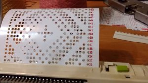 Как связать тисненый сетчатый ажур на сильвере перфокарточном без изменения перфокарт.mp4