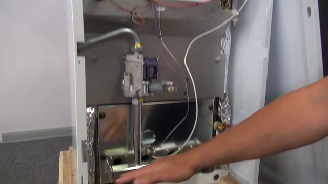 Техобзор. Напольный газовый котел PROTHERM KLOM40 смотреть онлайн