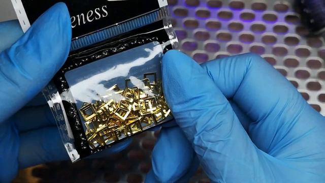 Металлические украшения на ногтях. Объёмная лепка. Цветы на ногтях. смотреть онлайн