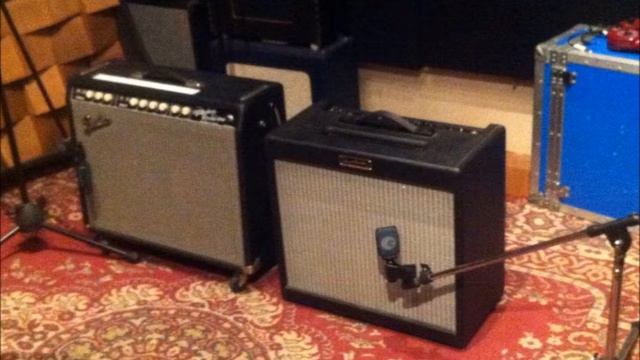 Jaguar into Fender Vibrolux and Sherlock Vintage Reverb смотреть онлайн