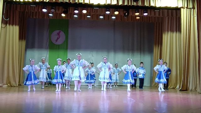 Коляда - образцовая хореографическая студия Огоньки, рук. Е. Рибенок смотреть онлайн