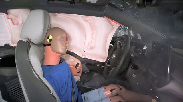2021 Volkswagen ID.4 updated side IIHS crash test смотреть онлайн