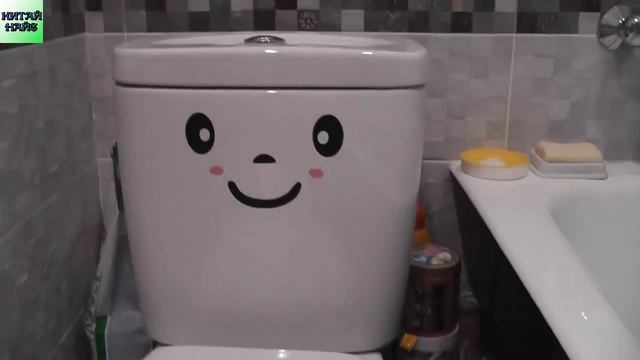 МЕГАКРУТЬ! НАЙСОВЫЕ НАКЛЕЙКИ НА ТУАЛЕТ! смотреть онлайн