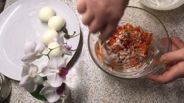 Яичный салат с каперсами смотреть онлайн
