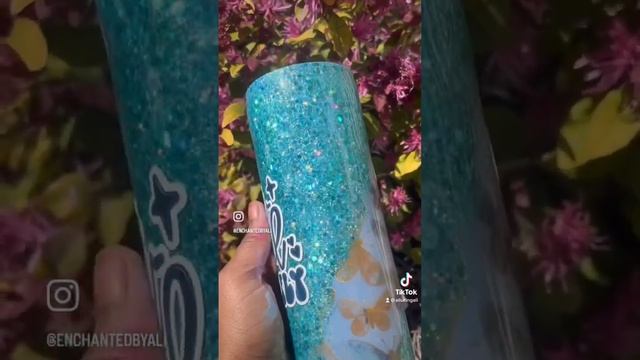 A beautiful tumbler I made with scrapbook paper! смотреть онлайн